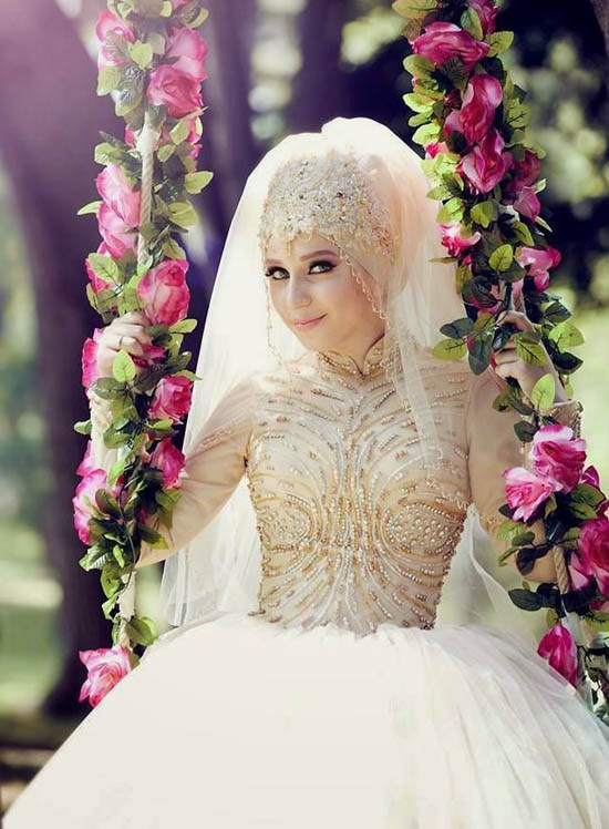 110+ Muslim Bridal Wedding Dresses with Sleeves & Latest 