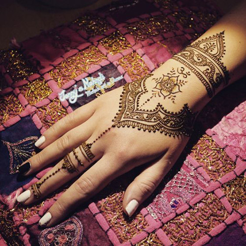 85+ Easy and Simple Henna Designs Ideas That You Can Do By ...