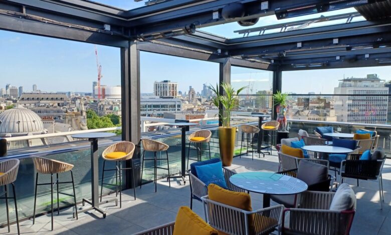 Tips for Choosing the Best Hotel Bar Furniture