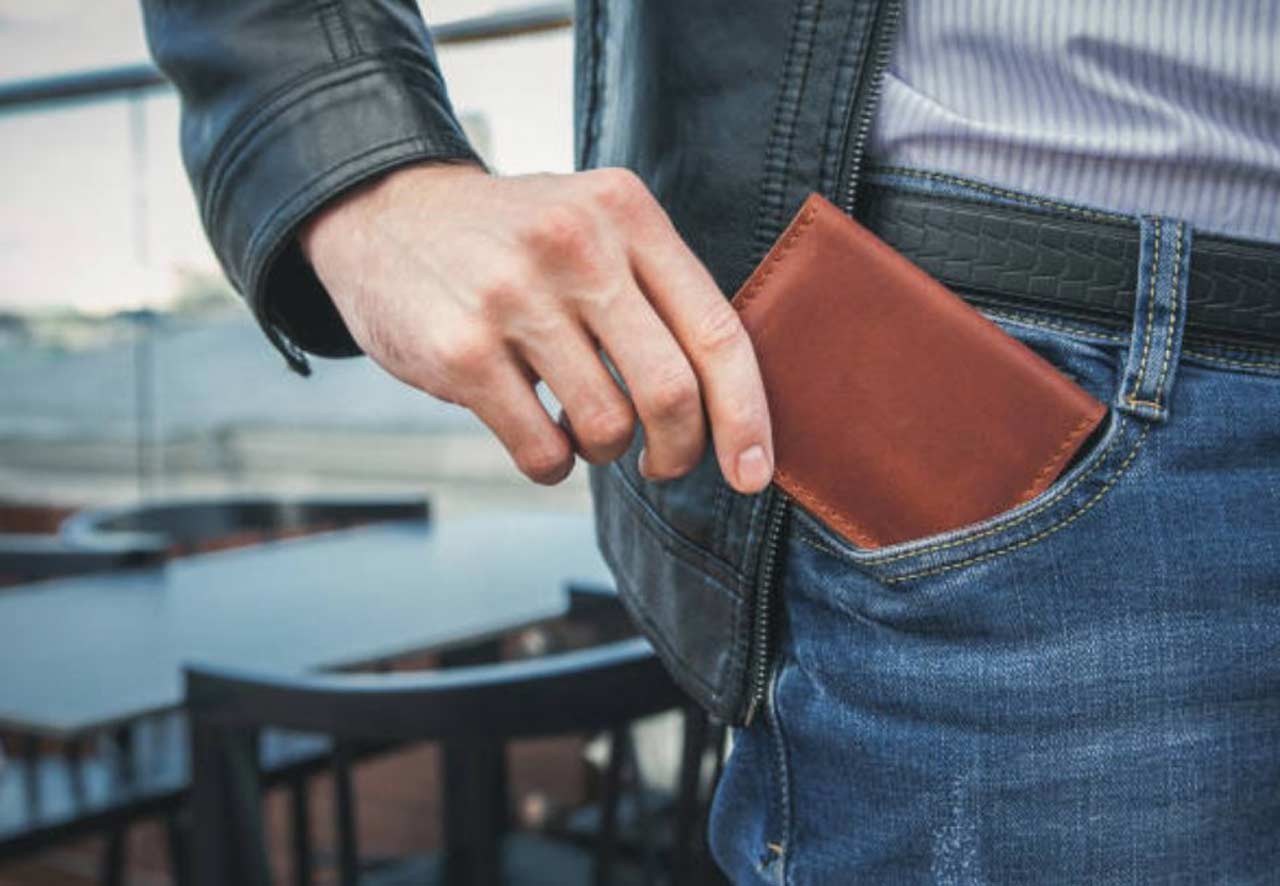 Why Investing in a Leather Wallet is Worth Every Penny