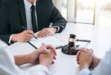The Role of a Divorce Lawyer