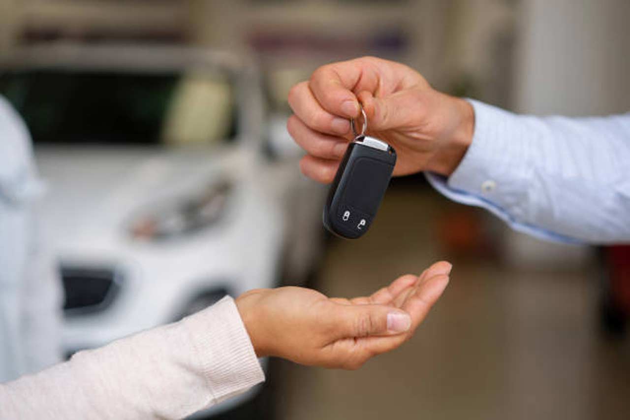 What To Look Out for When Buying a Used Vehicle