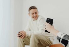 Free Smartphones Through Federal Programs