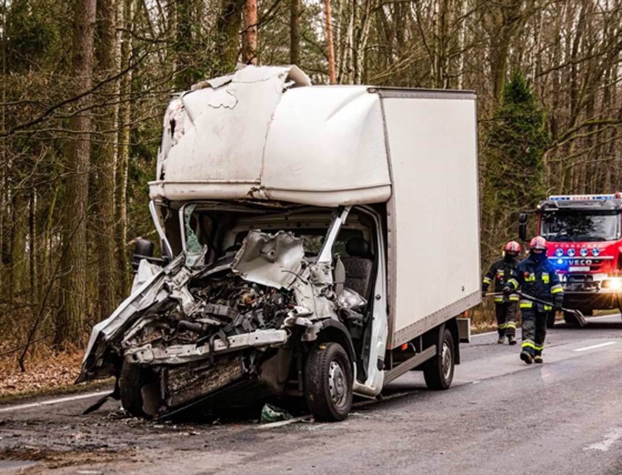 7 Parties That May Be Involved in Truck Accident Responsibility