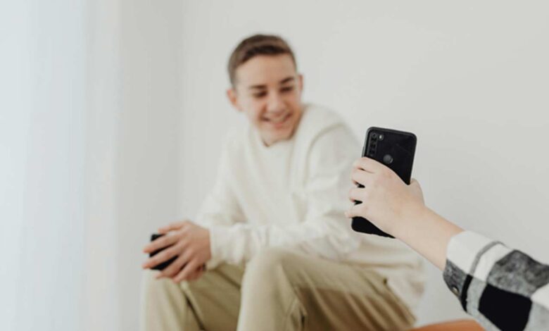 Free Smartphones Through Federal Programs Are Expanding Internet Access for Low-Income Americans