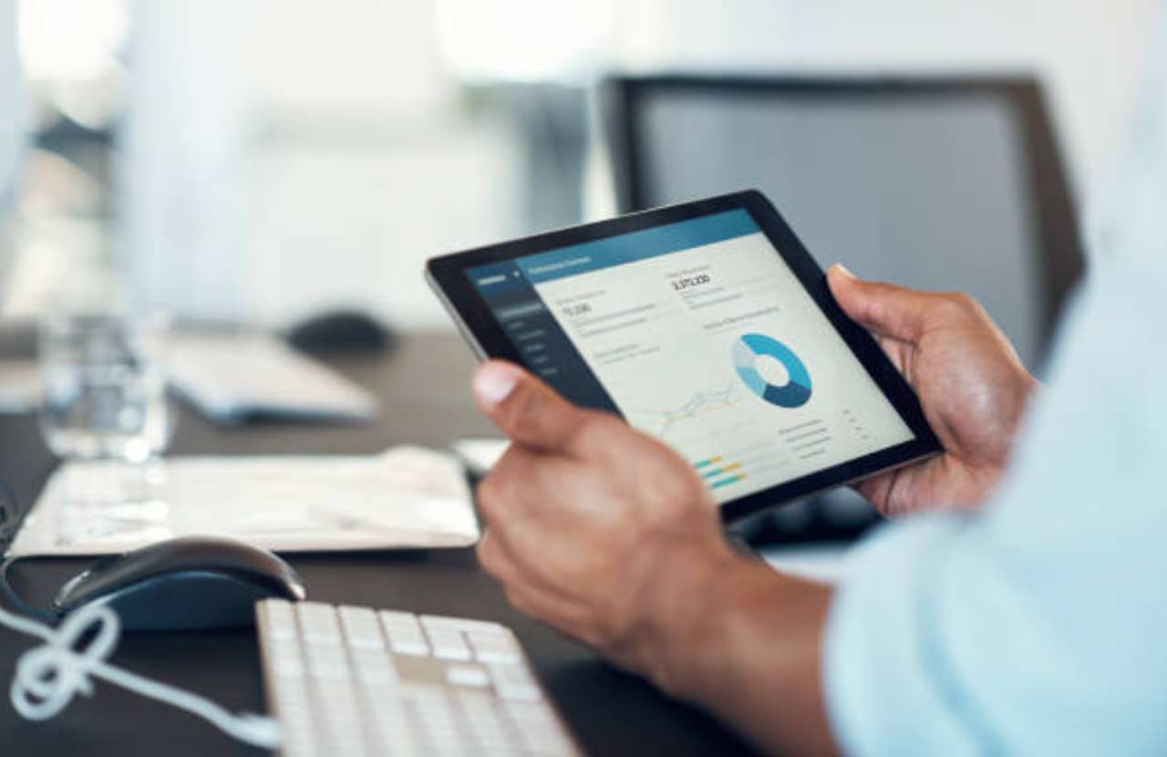 Opportunity Management Software: Essential Insights for B2B Sales Teams