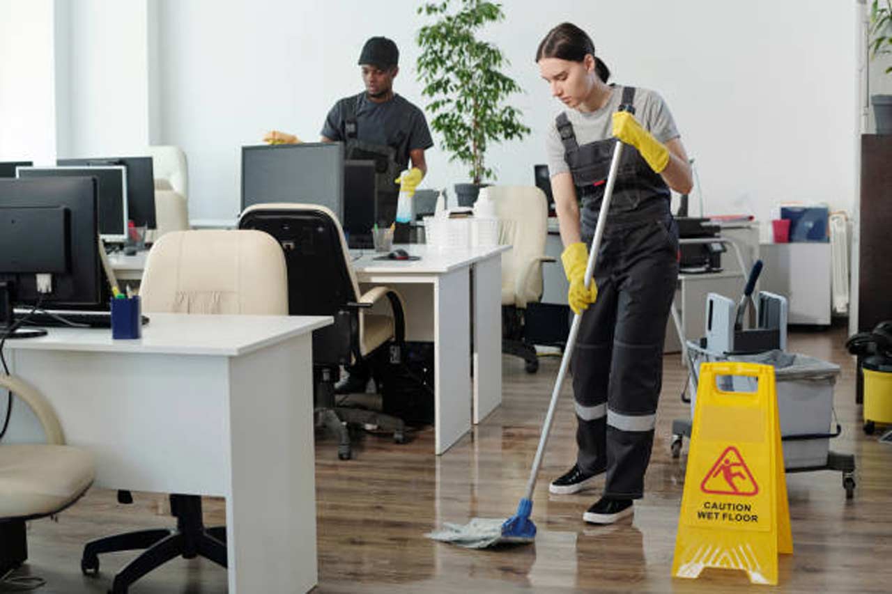 7 Signs Your Office Needs a Better Commercial Cleaning Routine