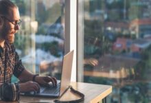 How Freelancers and Gig Workers Actually Bridge the Gap Between Invoices